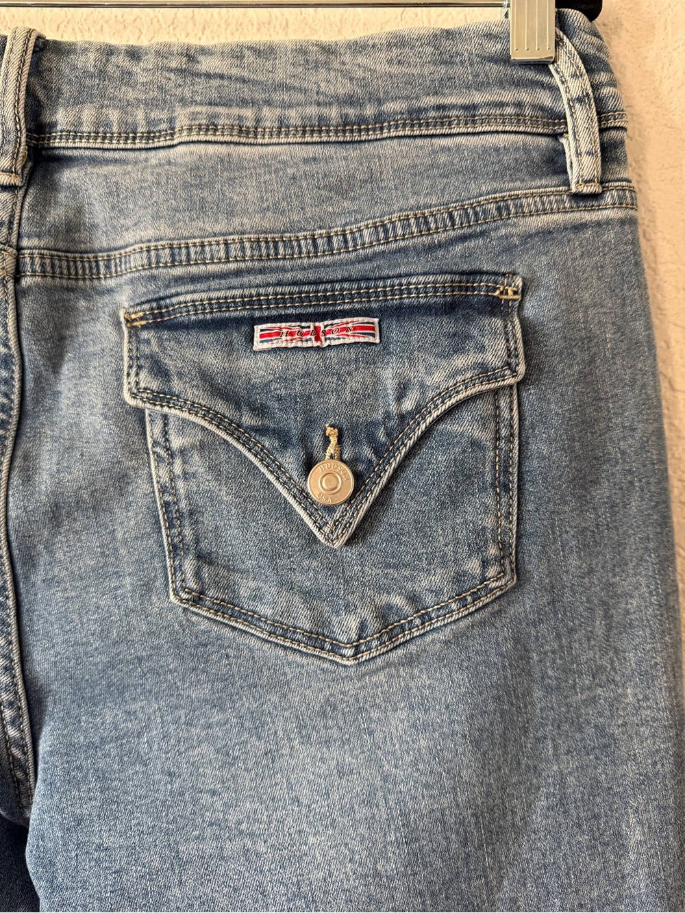 ✧ Hudson Jeans Icy Blue Straight Leg Jeans | Size 14 | Mid Rise ✧ - Picture 5 of 6